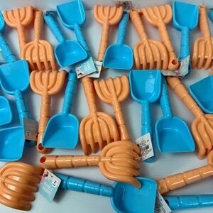 Bulk Party Favor Lot Of 30 Kids Beach Sand Toys Blue Shovel &Orange Rake 15 sets